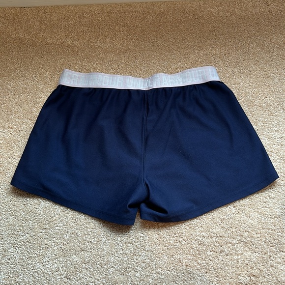 Under Armour Shorts - Picture 3 of 3